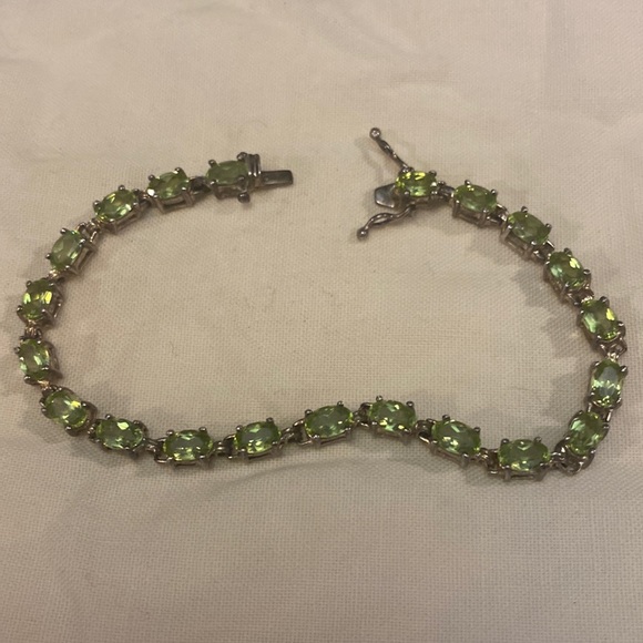 Jewelry - Peridot Sterling silver tennis Bracelet